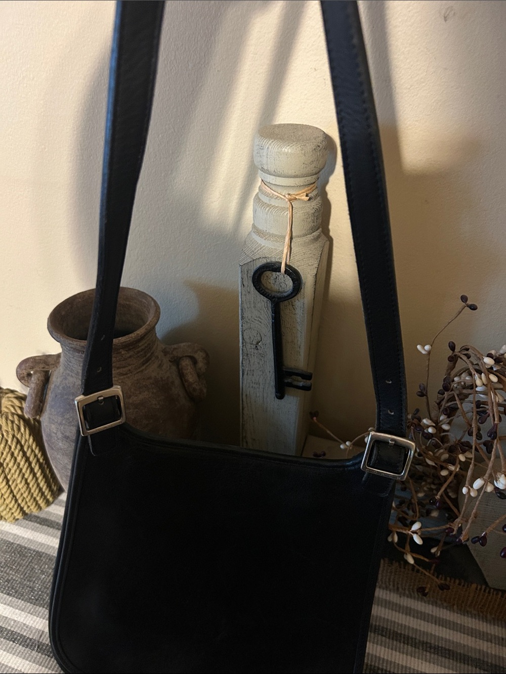 Vintage Coach 9135 | Black Glovetanned Leather | USA Legacy Style - Picture 7 of 7